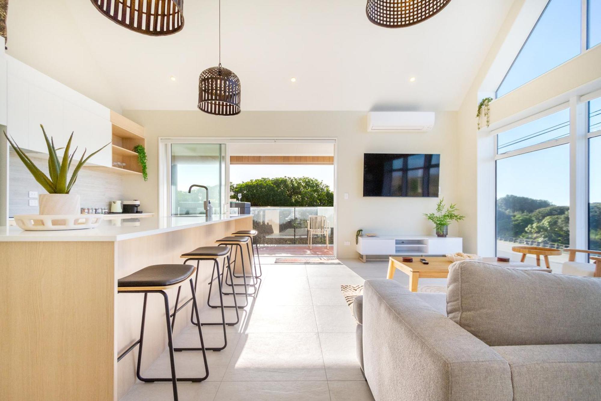 Luxury Beachside Living Elegant 3-Bedroom Haven كريستتشيرش المظهر الخارجي الصورة